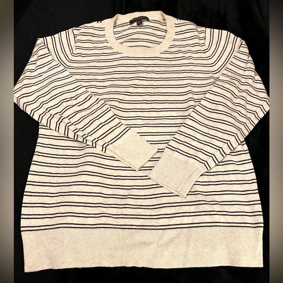 Banana Republic Factory Sweaters - Banana Republic Stripe Sweater- Navy Blue and Dark Cream Size Large